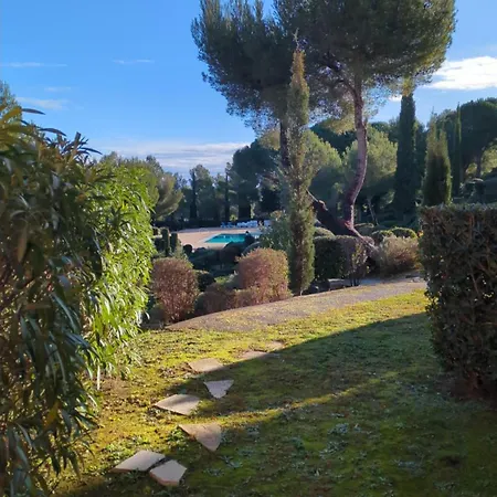 Rez De Jardin 4 Personnes Cap Esterel Apartamento